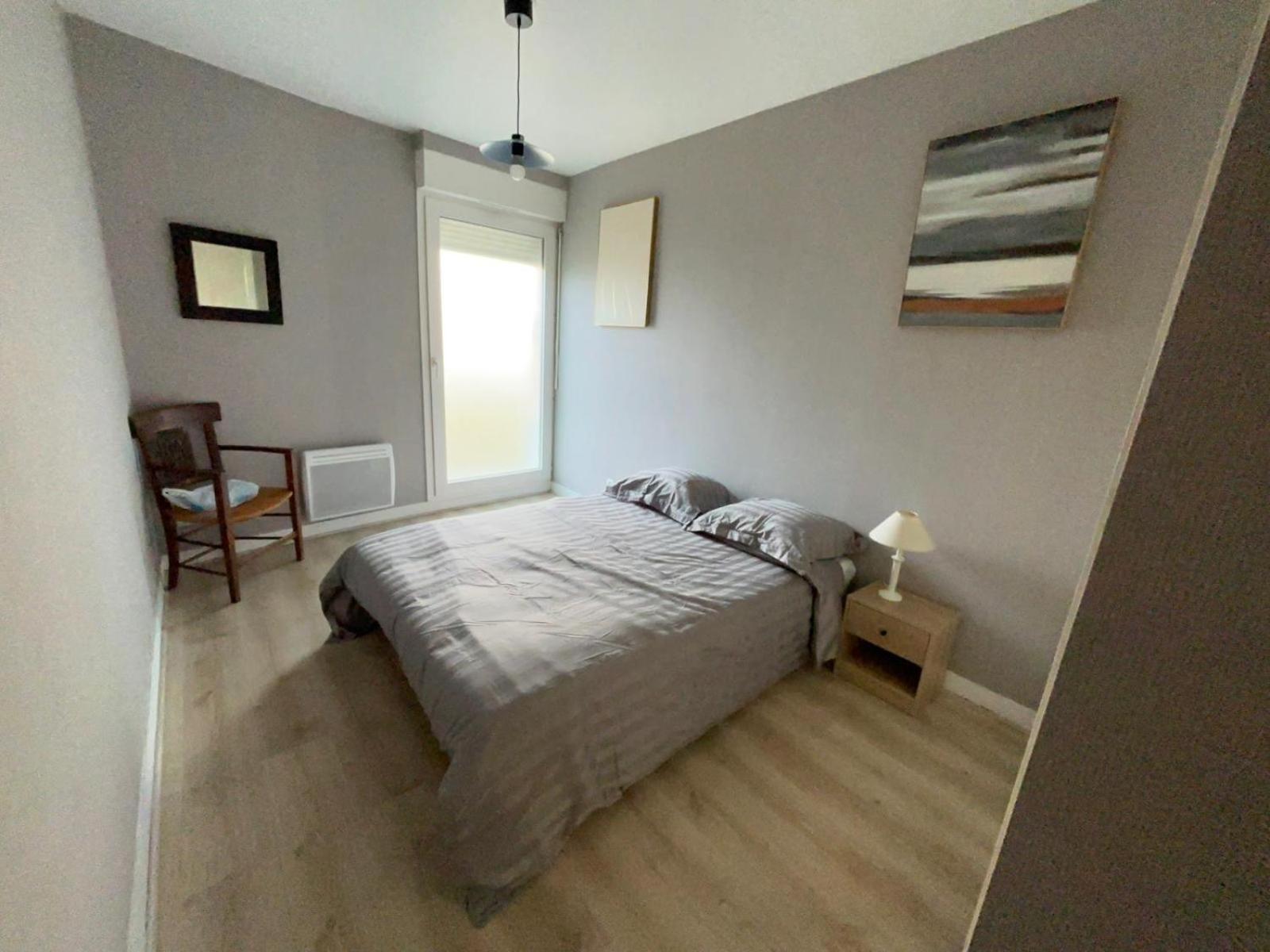 Appartement En Centre Ville Avec Cour Face Au Parc Pasteur オルレアン エクステリア 写真